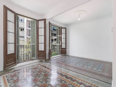 Appartamento con balcone in vendita a Eixample