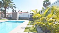 Piscina de Casa o xalet en venda en San Bartolomé de Tirajana amb Aire condicionat, Jardí privat i Terrassa