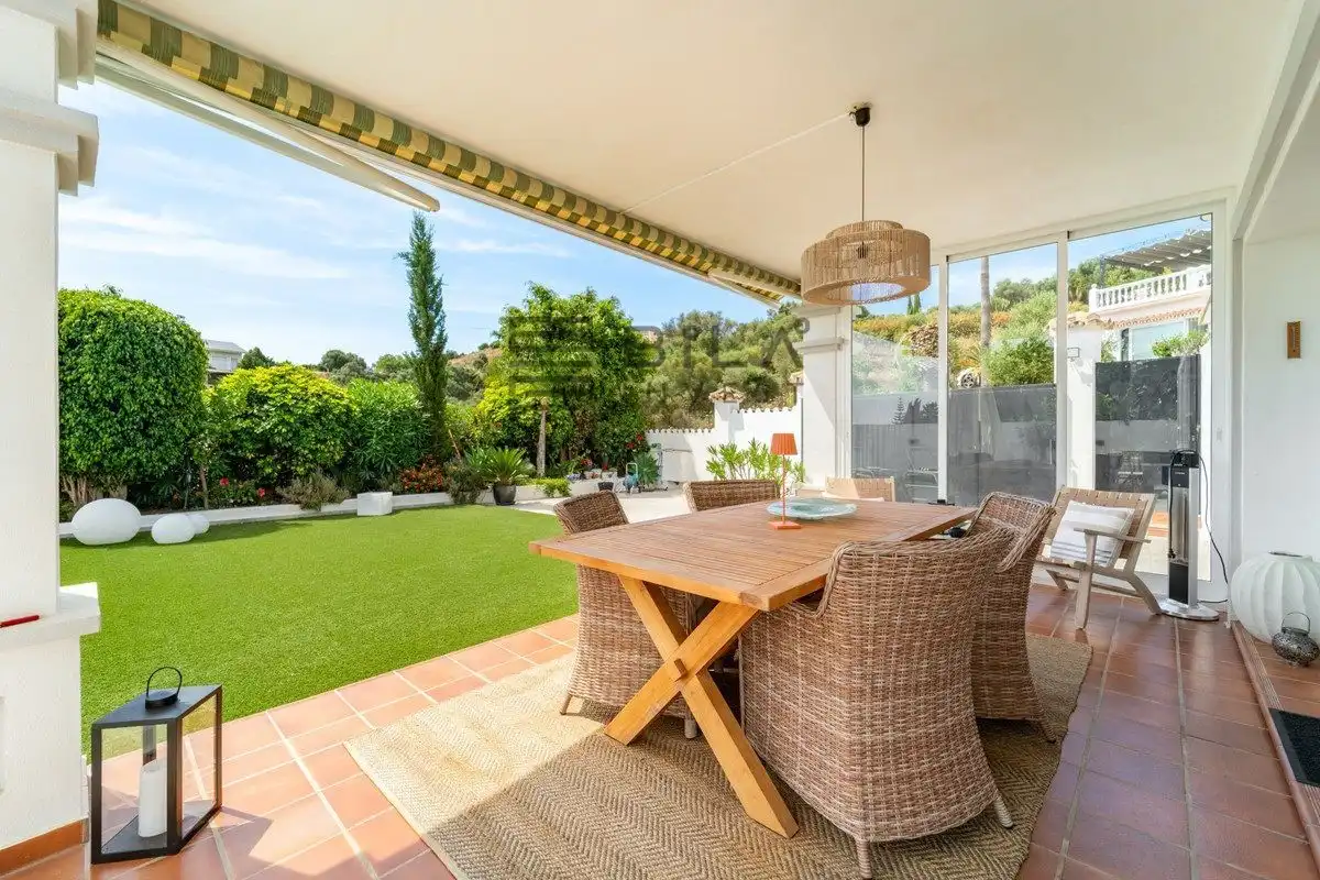 Chalet con piscina en venta en Cerros del Aguila, imagen 6
