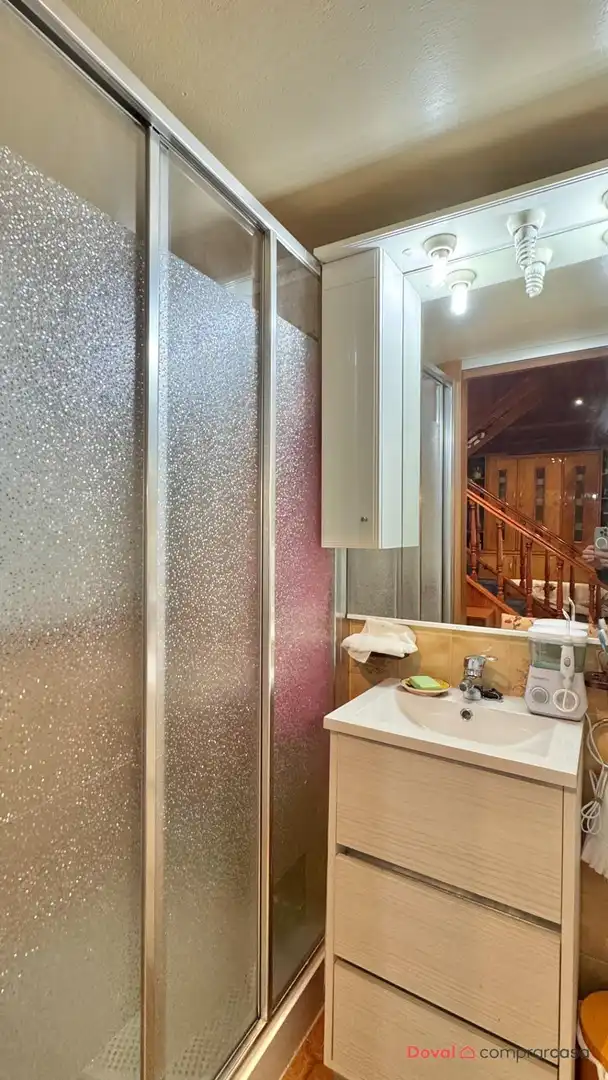 Bathroom of Houses for sale in Redondela  with Heating, Private garden and Jacuzzi