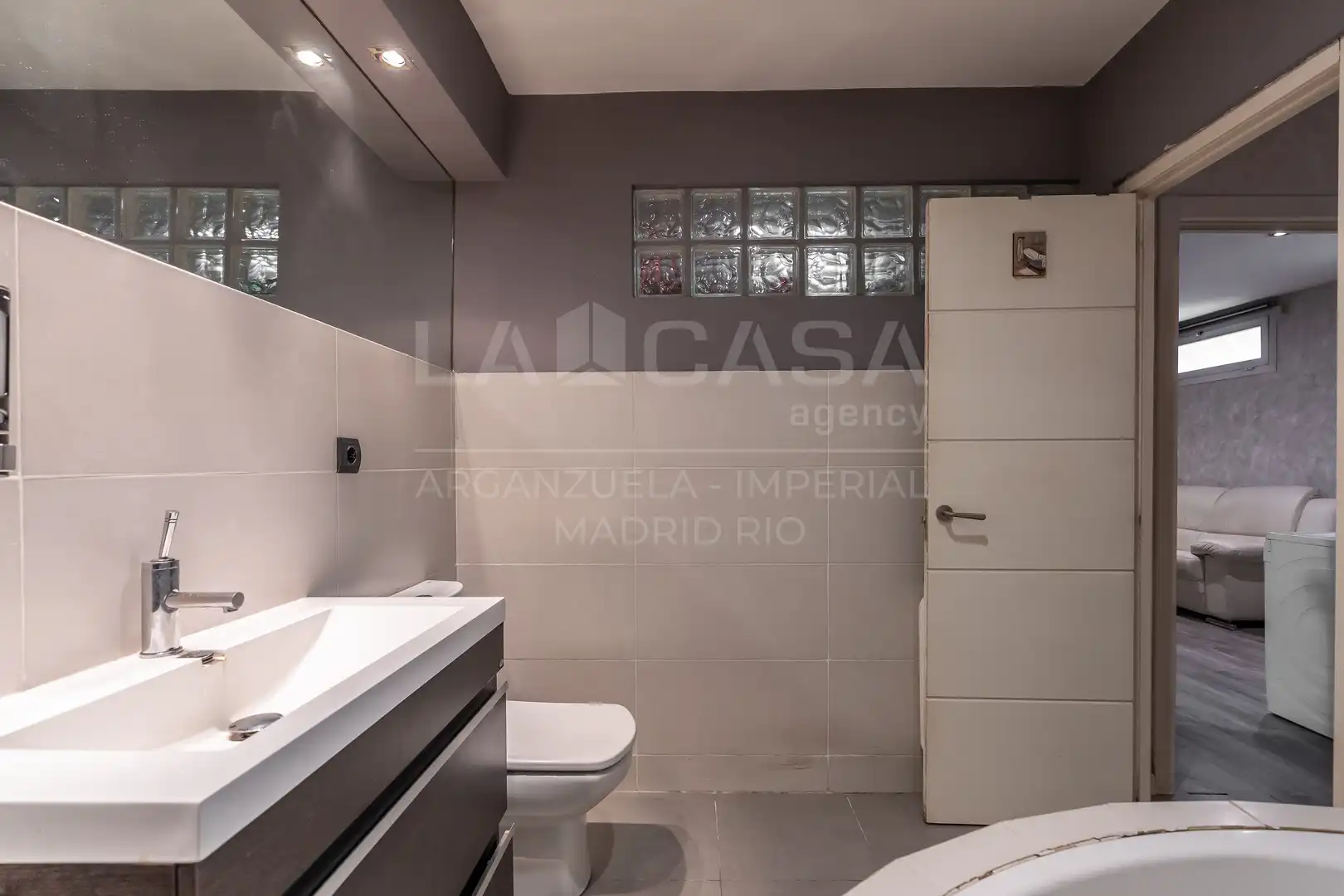 Baño de Piso en venta en Madrid con Calefacción