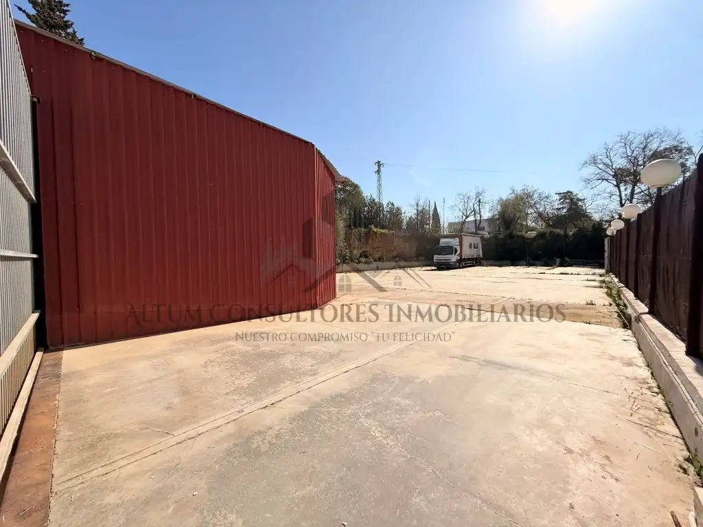 Vista exterior de Casa o xalet en venda en Alcalá de Guadaira