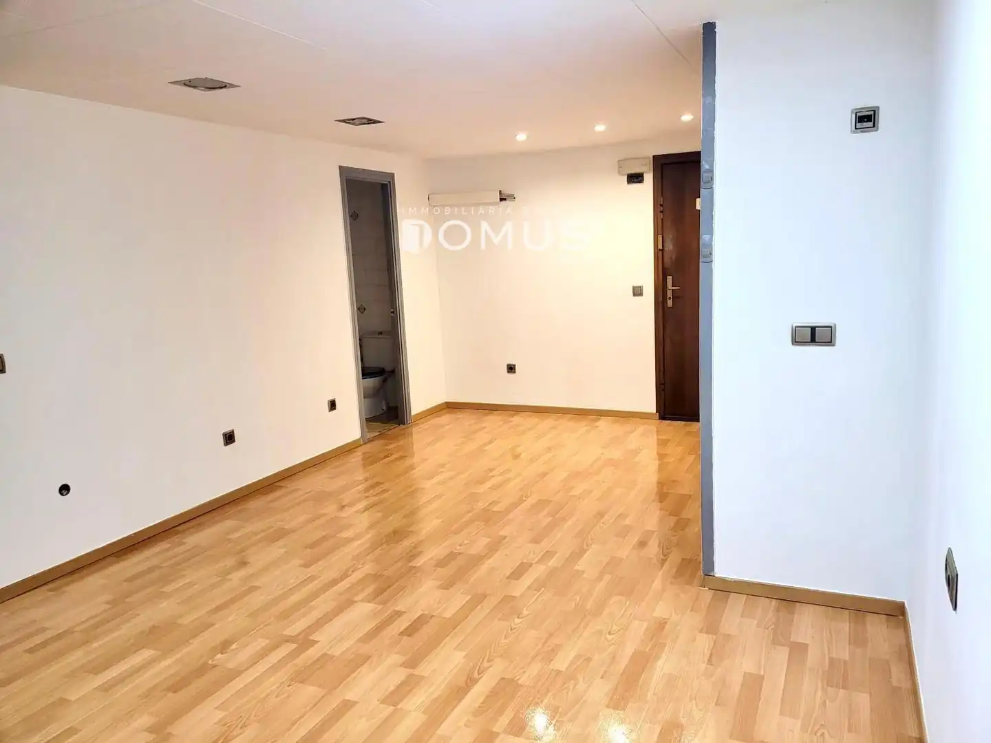 Business premises for sale in pou, imagen 6