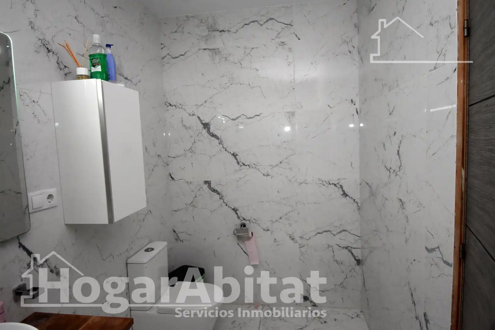 Bathroom of Houses for sale in Alzira  with Air Conditioner and Terrace