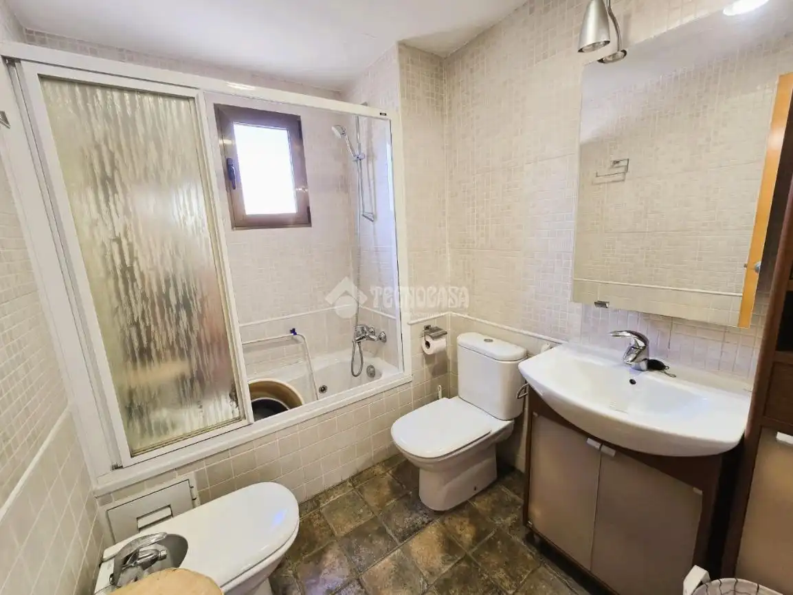 Baño de Piso en venta en Valencia con Aire acondicionado y Balcón