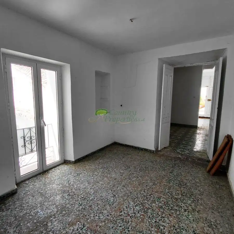 Casa o xalet en venda en Canillas de Albaida amb Traster, Balcó i Internet