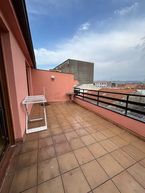 Terraza de Ático de alquiler en Ferrol con Calefacción, Parquet y Terraza