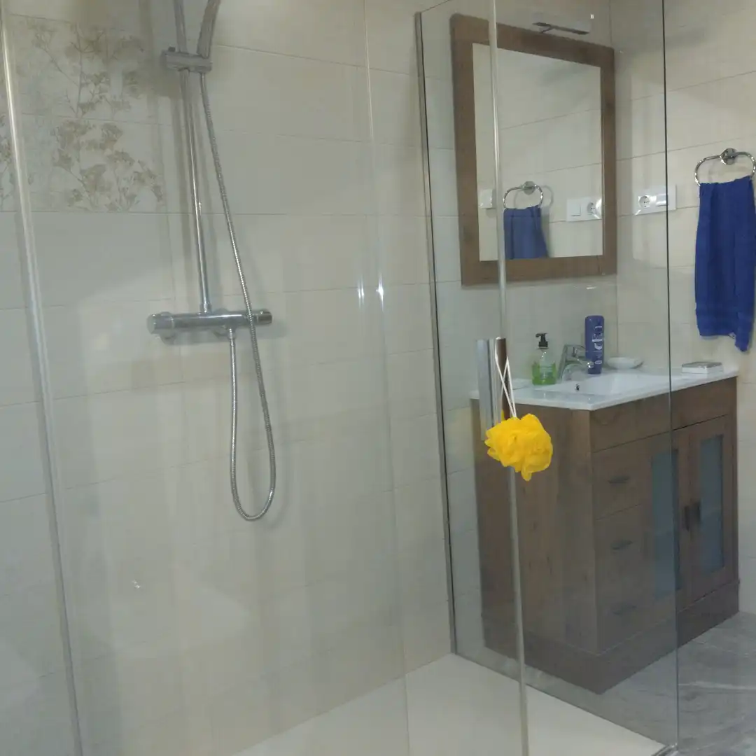 Bany de Casa o xalet en venda en El Escorial amb Calefacció, Jardí privat i Parquet