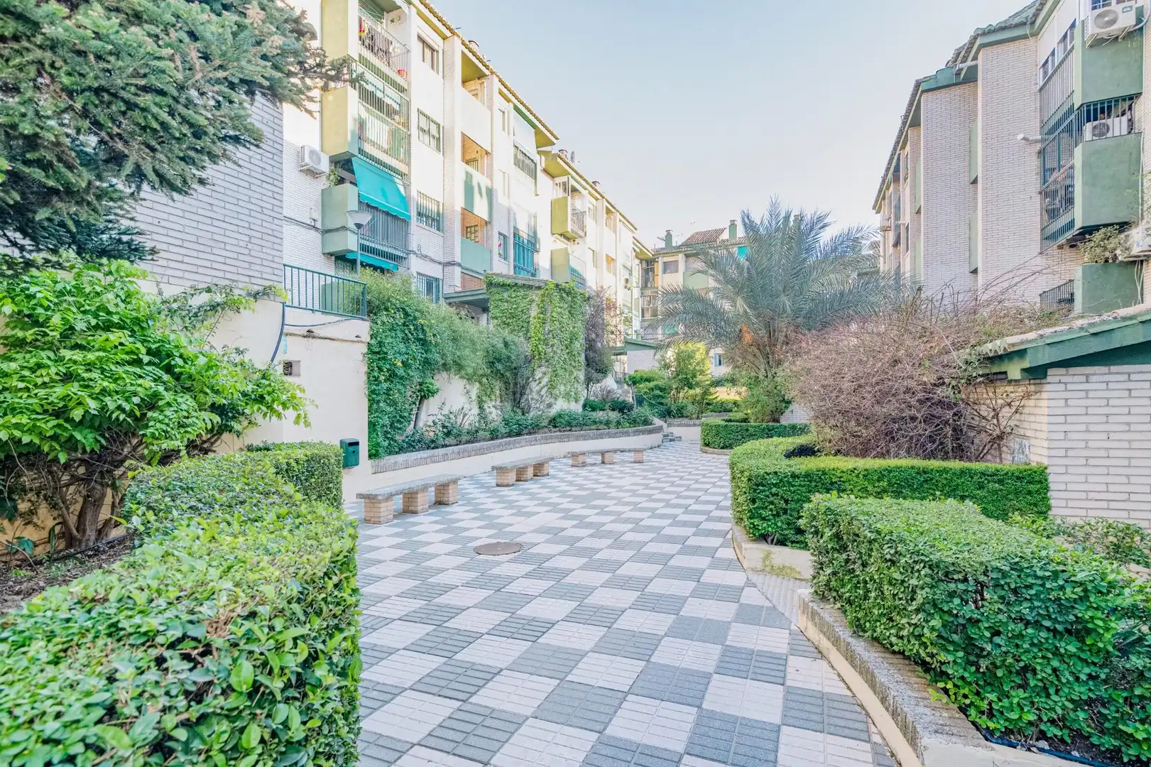 Exterior view of Flat for sale in Granada  with Air Conditioner, Heating and Furnished