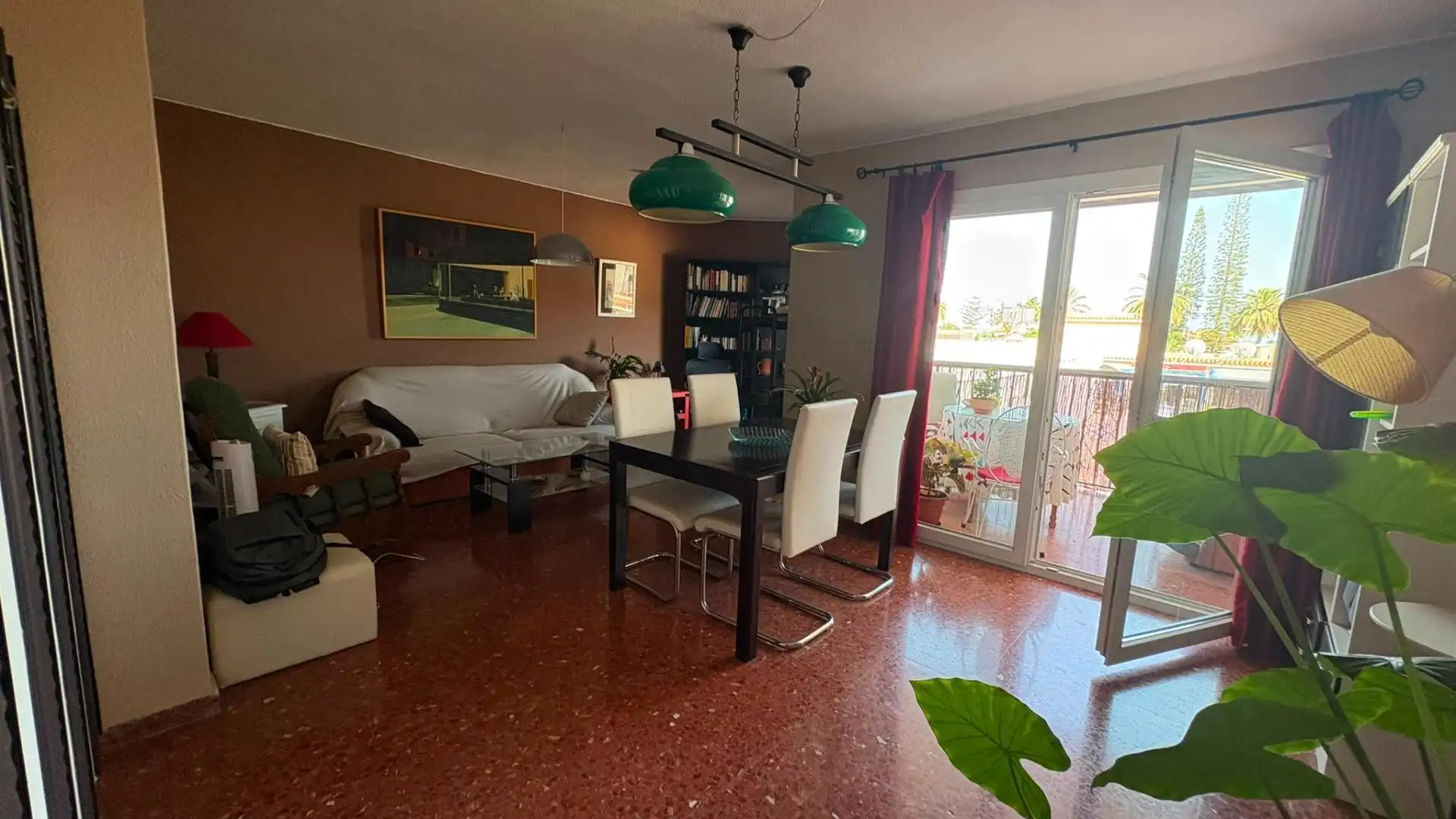 Sala d'estar de Pis en venda en Benalmádena amb Aire condicionat, Terrassa i Traster