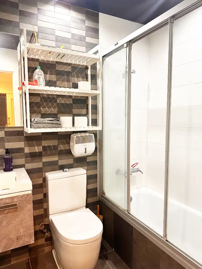 Bathroom of Flat for sale in Palamós  with Air Conditioner, Heating and Furnished