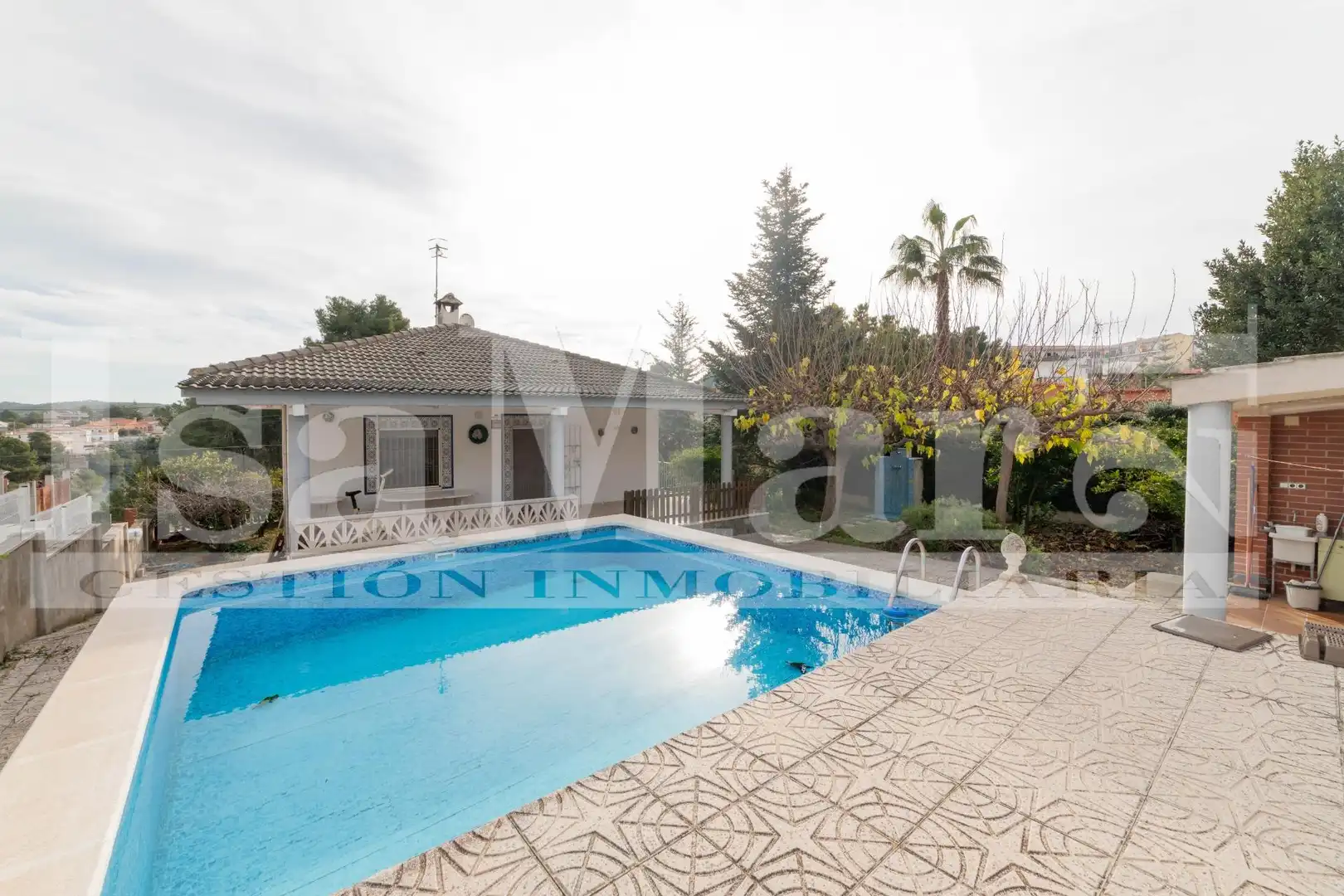 Piscina de Casa o xalet en venda en Bellvei amb Jardí privat, Terrassa i Piscina