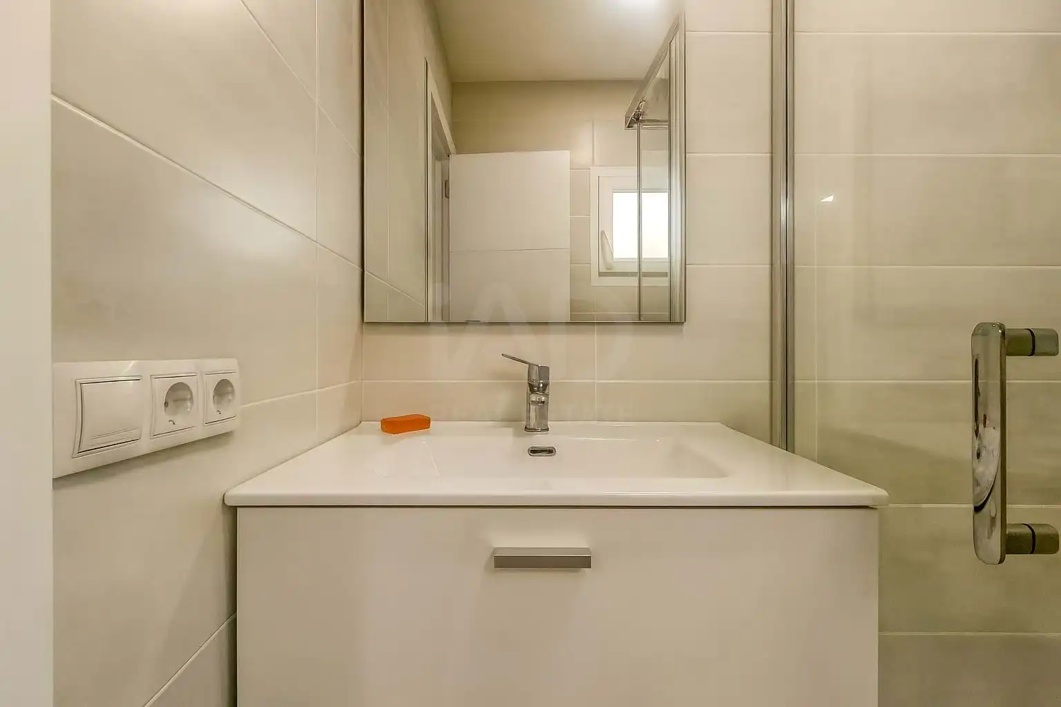 Bathroom of Flat for sale in El Campello  with Air Conditioner and Heating
