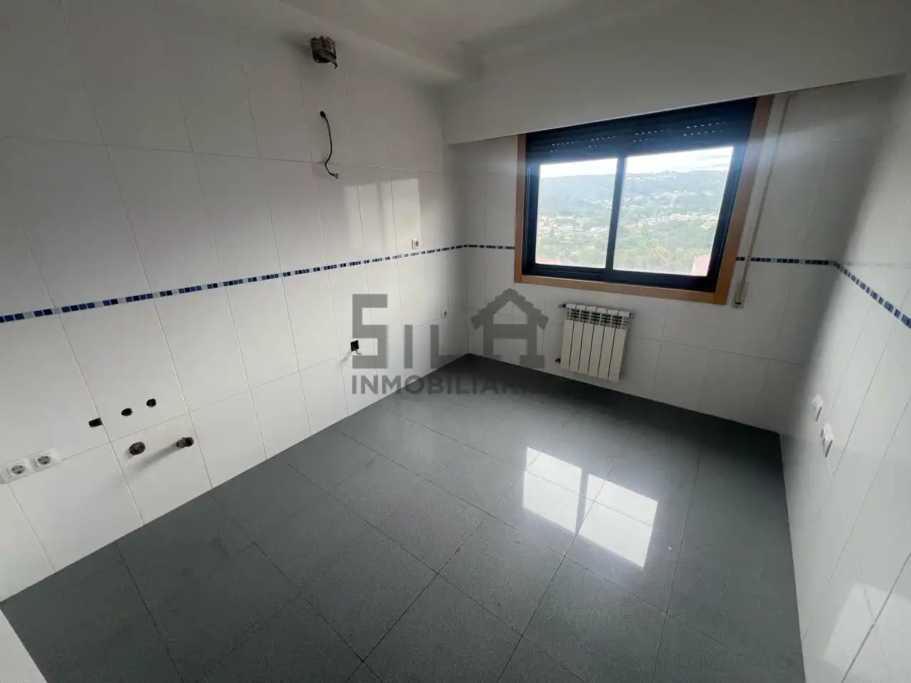 Habitación de Piso en venta en San Cibrao das Viñas con Calefacción y Trastero