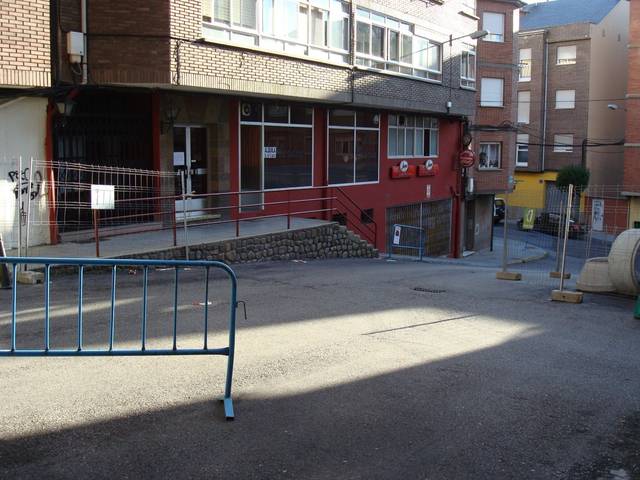 Local comercial en Alquiler en Zona Alta