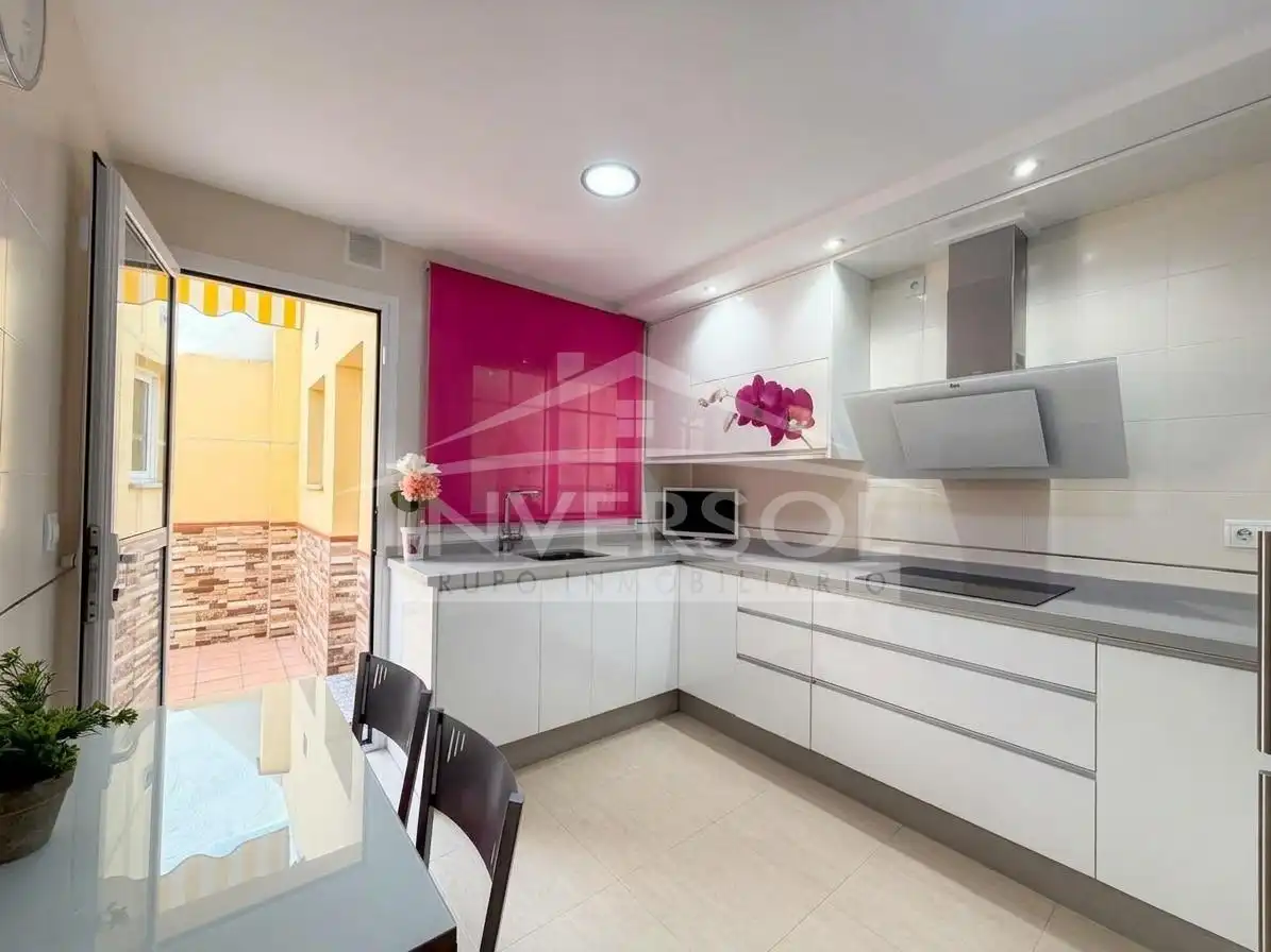 Casa adosada en venta en El Ejido, Almería