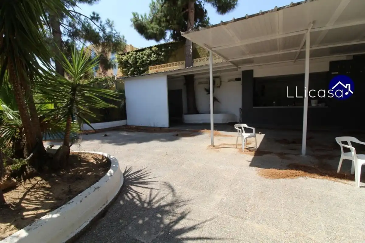 Garten von Geschaftsraum zum Verkauf in La Pobla de Vallbona mit Klimaanlage