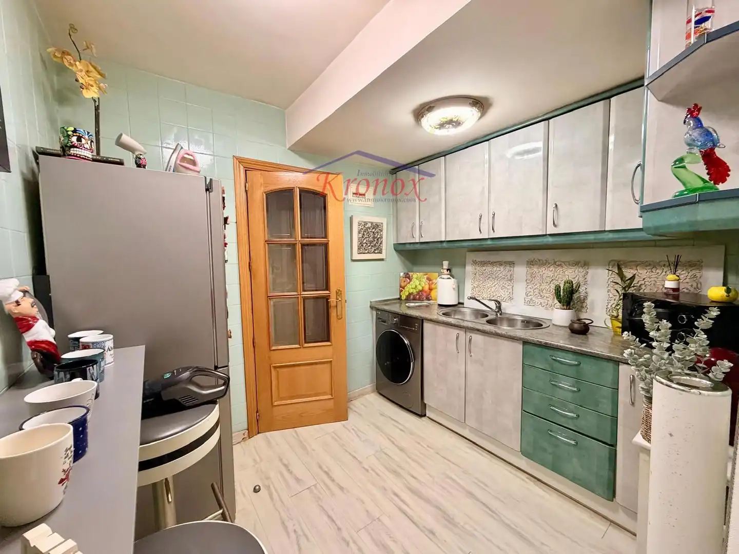 Kitchen of Flat for sale in Madrid  with Heating, Terrace and Furnished