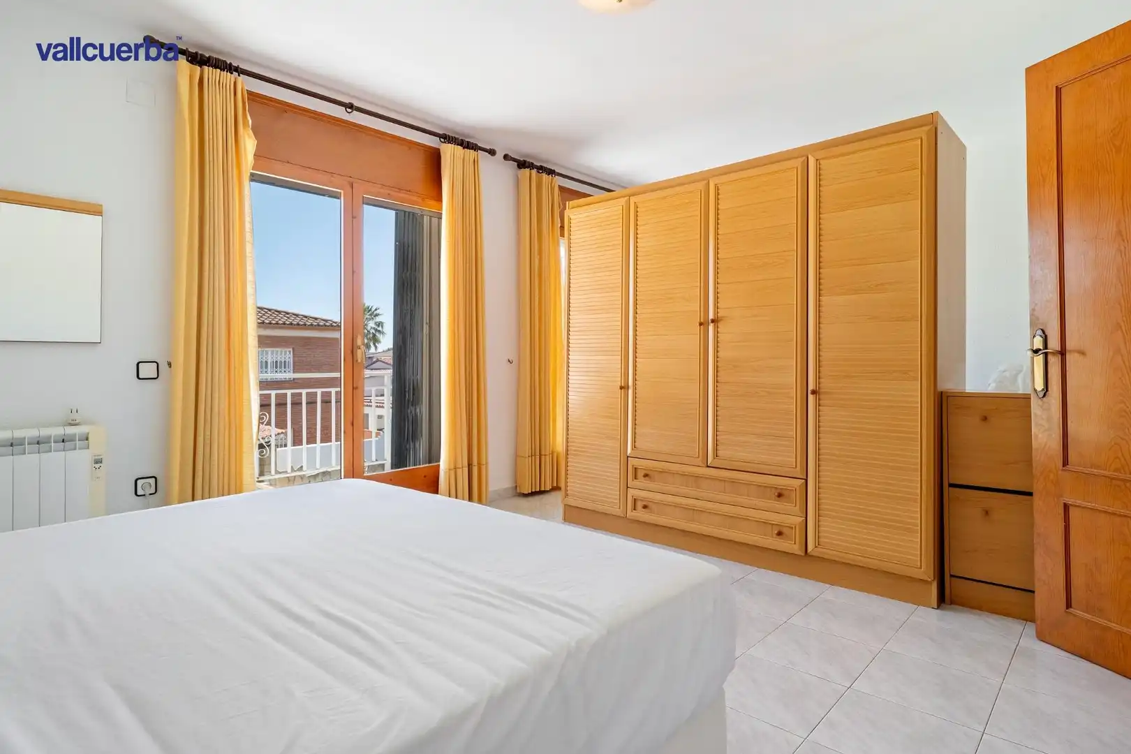 Dormitori de Casa adosada en venda en Cambrils amb Aire condicionat, Calefacció i Jardí privat