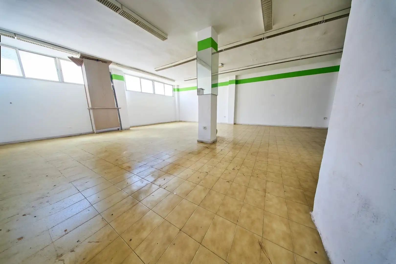 Local comercial en venda a Avenida ING. GUTIERREZ SEGURA, imagen 13