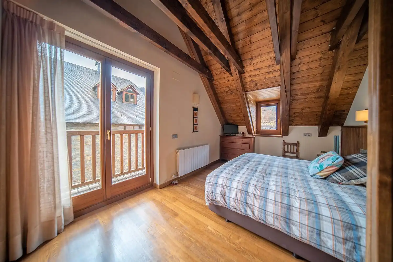Habitación de Casa o chalet en venta en Vielha e Mijaran con Jardín privado, Parquet y Terraza
