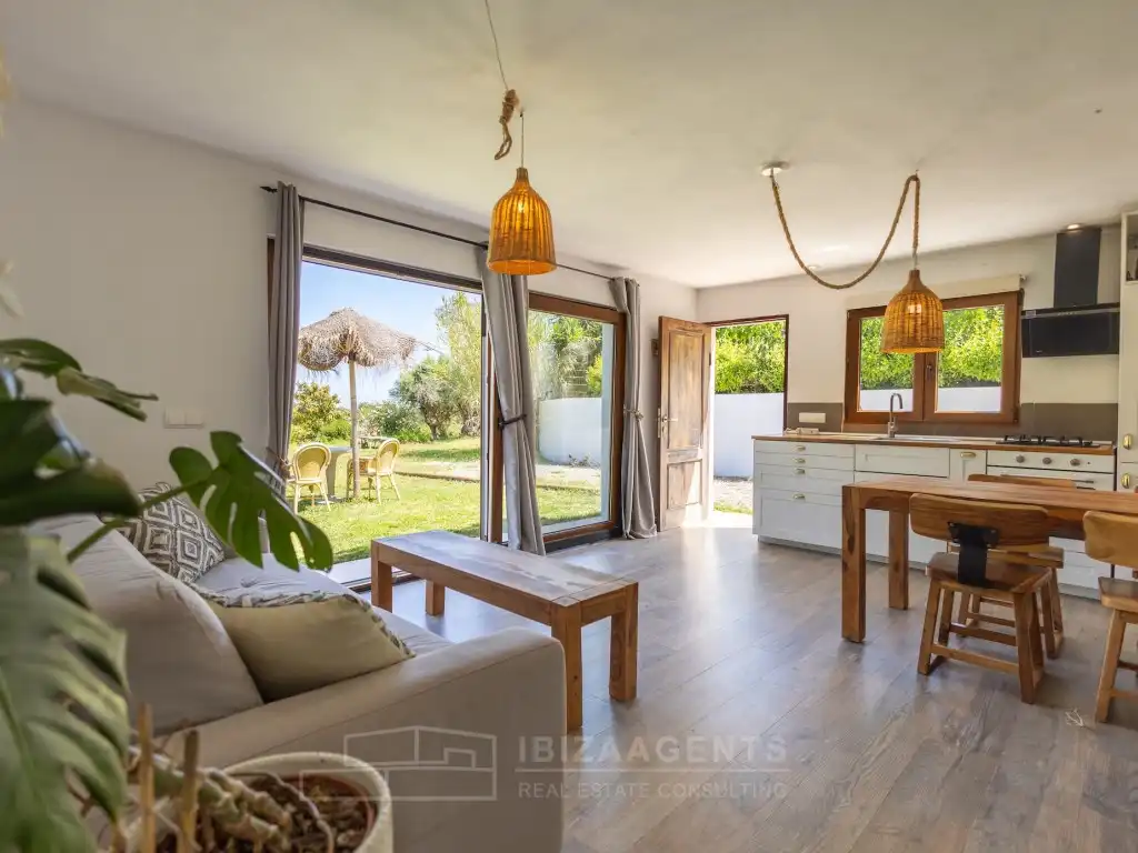 Exterior view of Houses for sale in Santa Eulària des Riu  with Air Conditioner, Terrace and TV