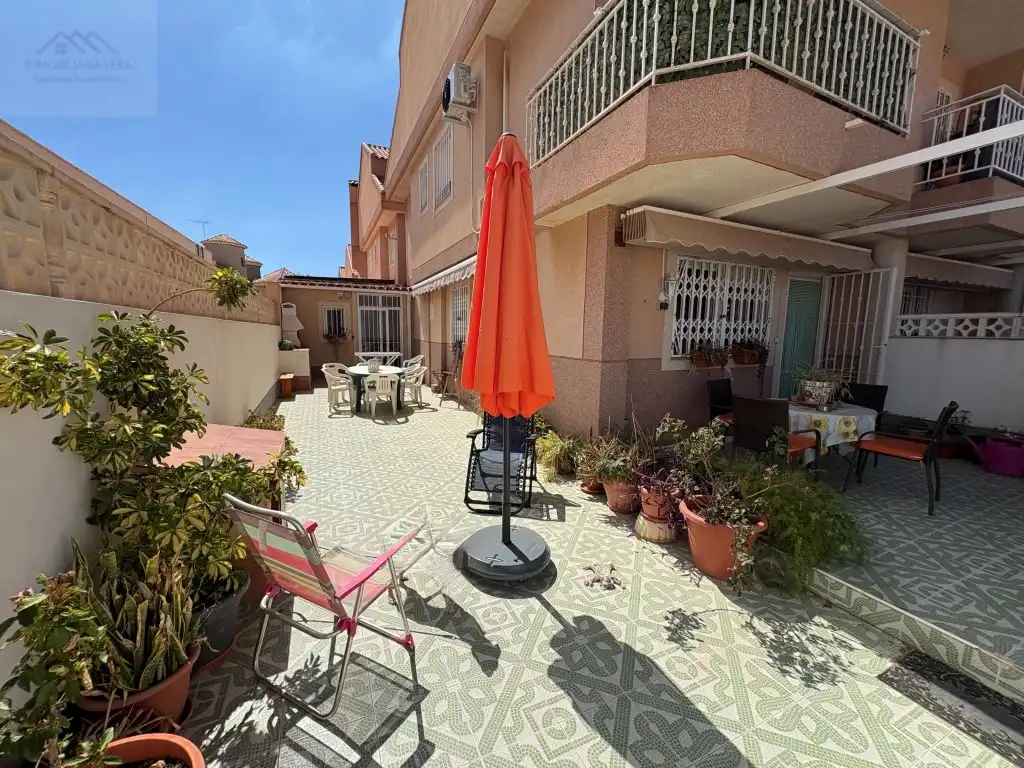 Semi-detached house with terrace for sale in Calle Sierra de las Moreras, imagen 6