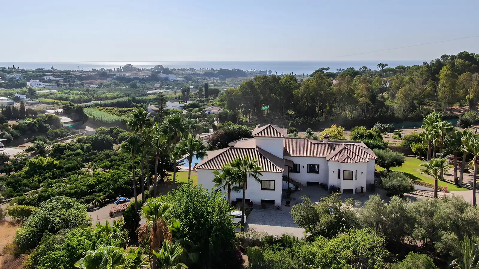 House with pool for sale in Estepona Pueblo, imagen 4
