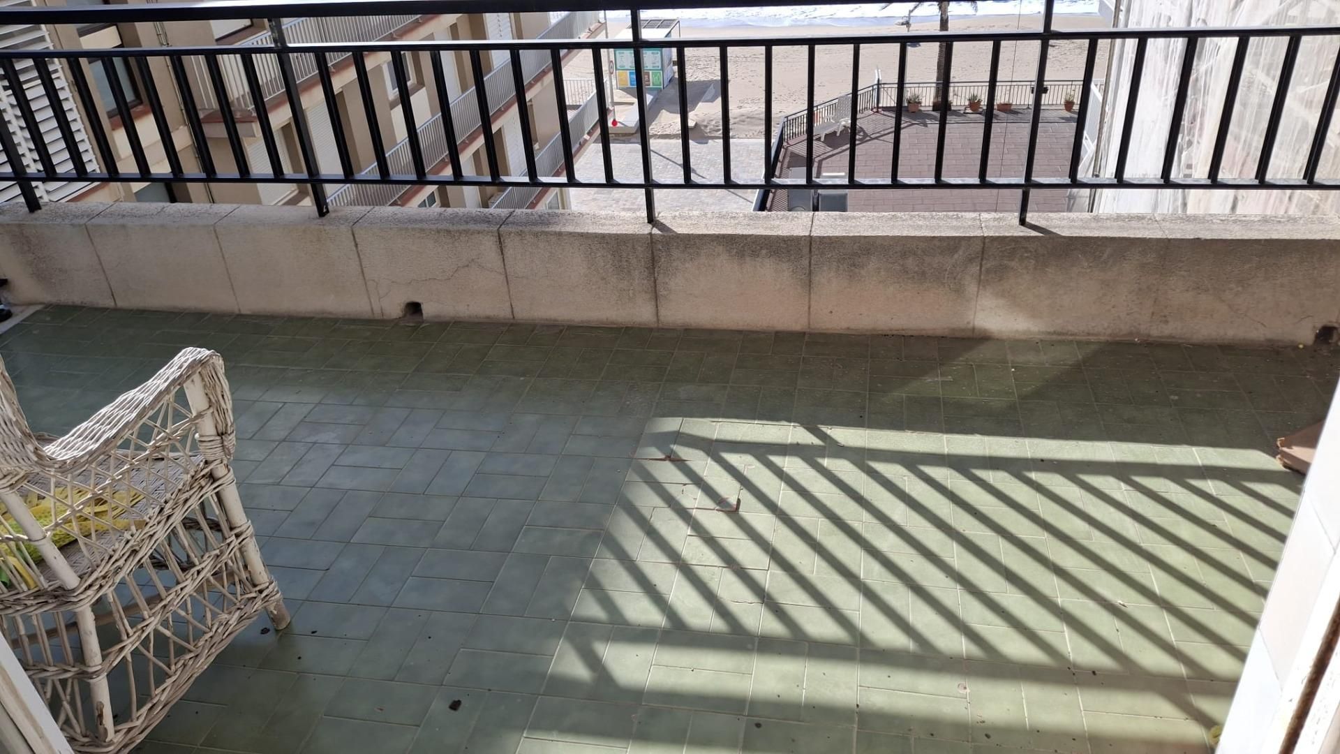 Pis en venda a  PINTOR MIR, Calafell Platja