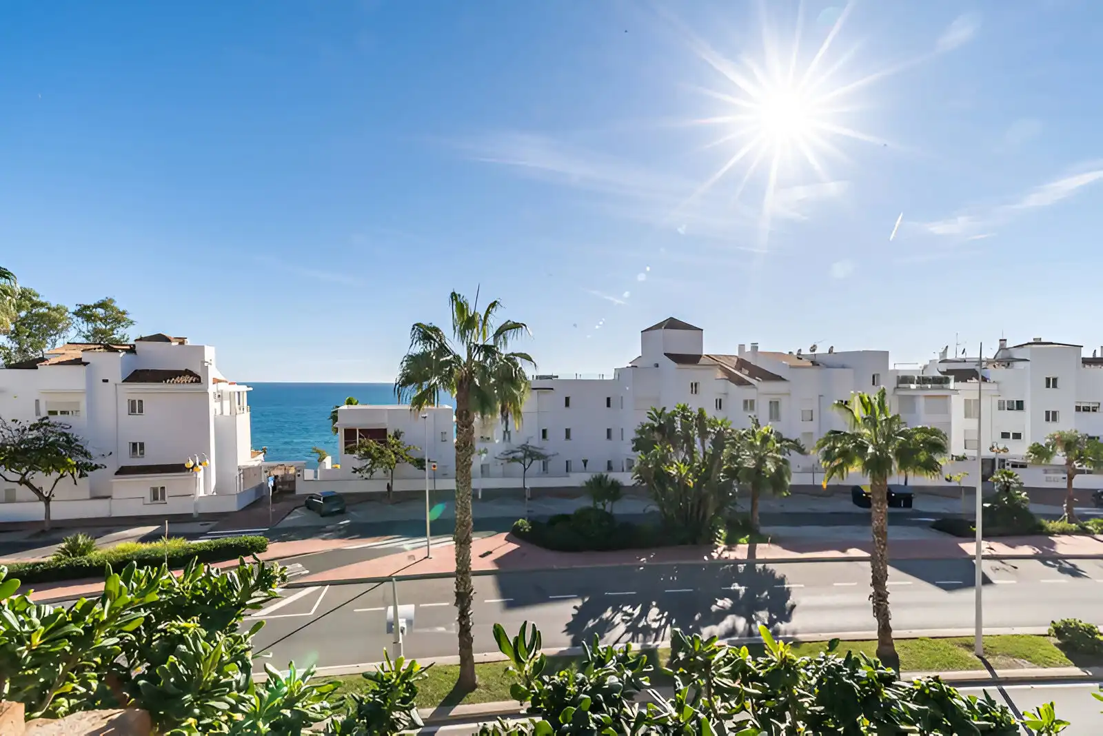 Vista exterior de Planta baja en venta en Benalmádena con Aire acondicionado, Terraza y Piscina