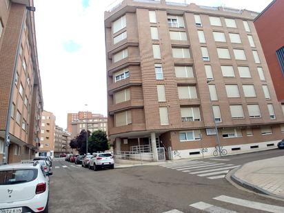 Vista exterior de Pis en venda en Palencia Capital amb Calefacció i Moblat