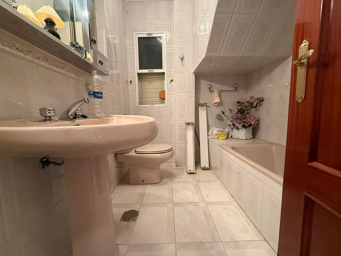 Bathroom of Houses for sale in Sevilla