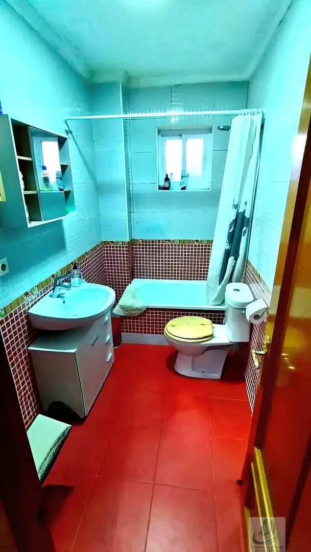 Badezimmer von Wohnung zum Verkauf in San Fernando mit Klimaanlage, Heizung und Alarm