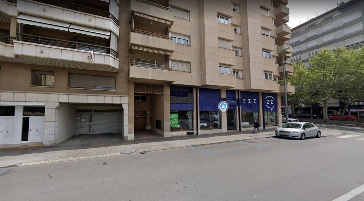 Exterior view of Garage to rent in Manresa