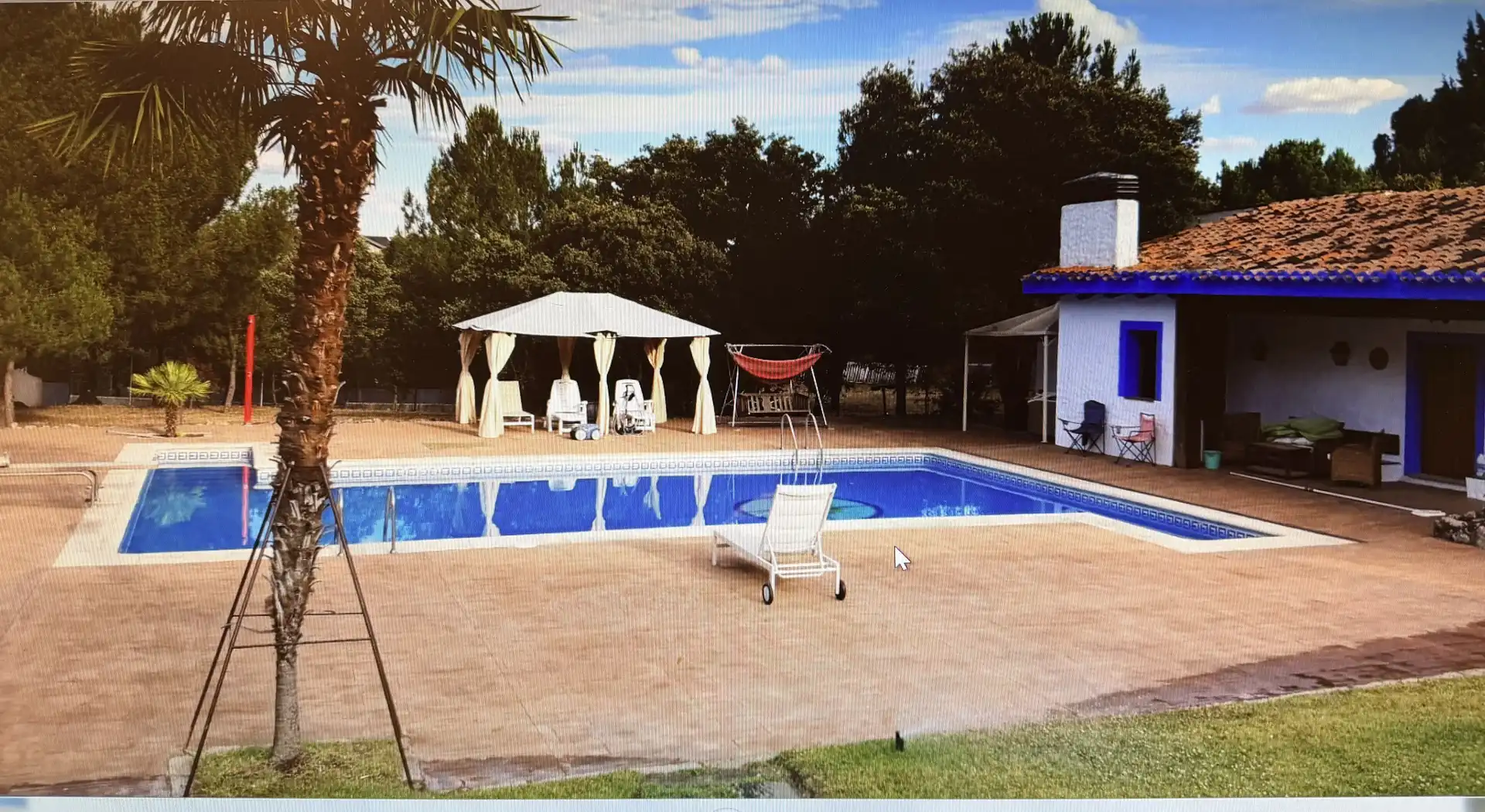 Swimming pool of Houses for sale in Villanueva de la Cañada  with Air Conditioner, Heating and Private garden