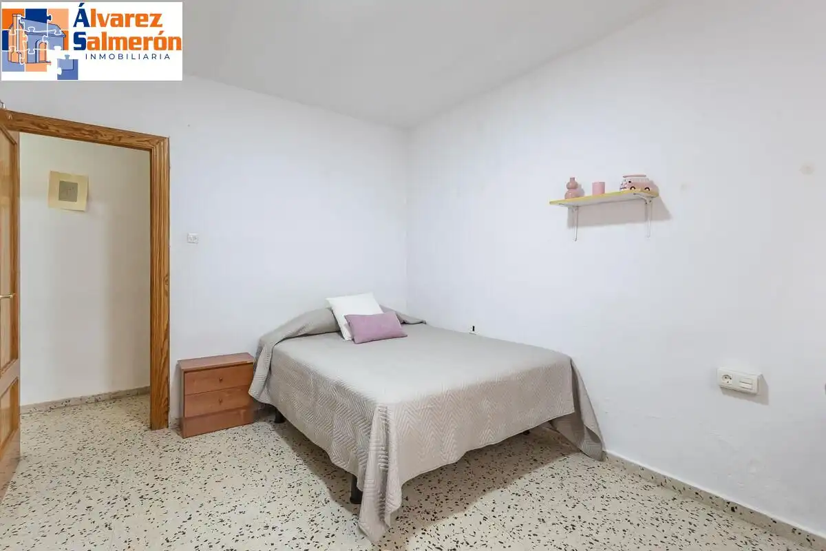 Flat for sale in Calle de las Caballerizas, Centro - Sagrario