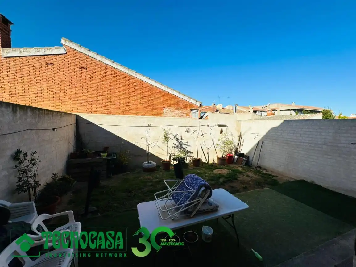 Jardí de Casa adosada en venda en Burguillos de Toledo