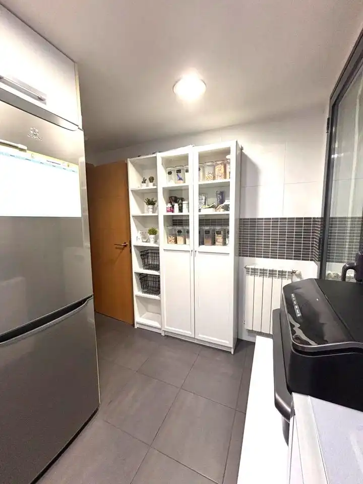 Kitchen of Flat for rent in Madrid  with Air Conditioner, Storage room and Furnished