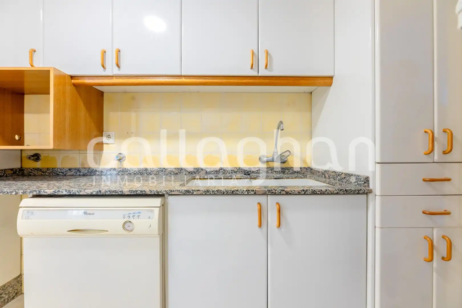 Cuina de Pis de lloguer en Valencia amb Aire condicionat, Calefacció i Terrassa