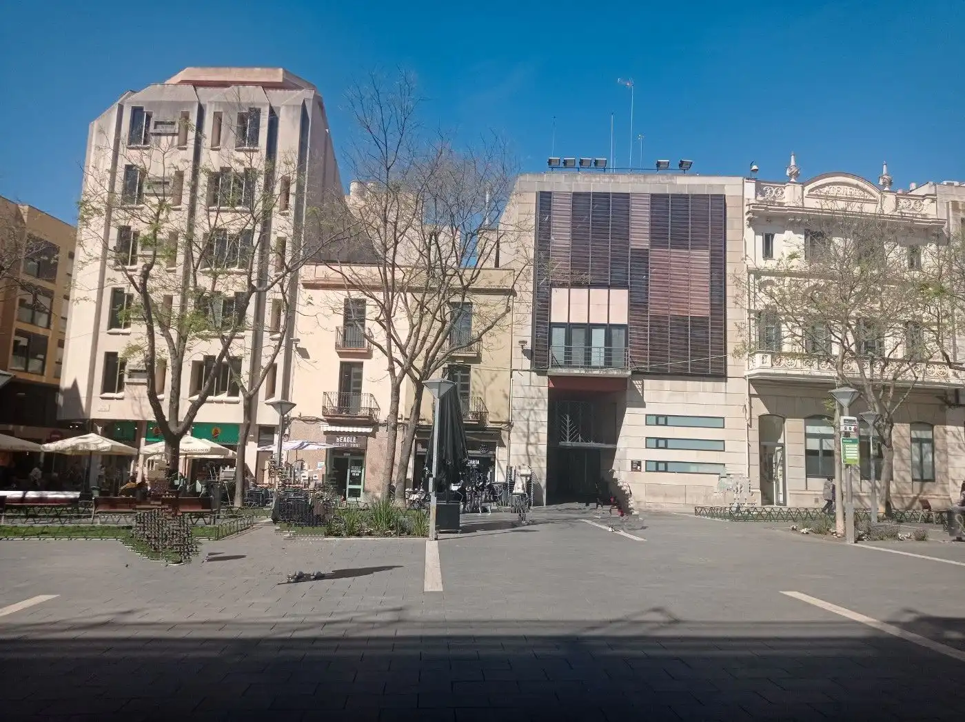 Außenansicht von Fabrik Grundstücke zum Verkauf in Sabadell