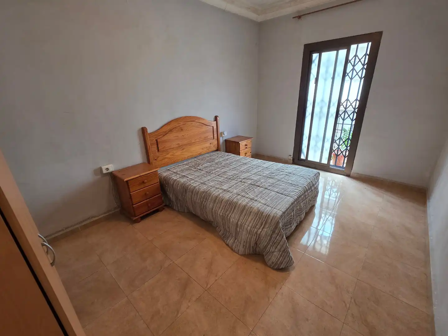 Habitación de Casa o chalet en venta en Castellón de la Plana / Castelló de la Plana con Terraza, Trastero y Amueblado