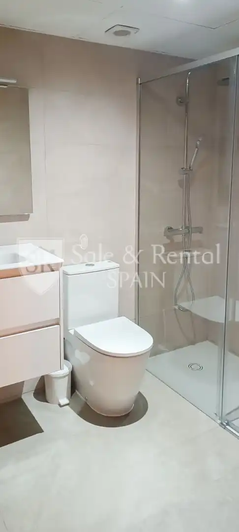 Baño de Piso en venta en Blanes con Aire acondicionado y Terraza