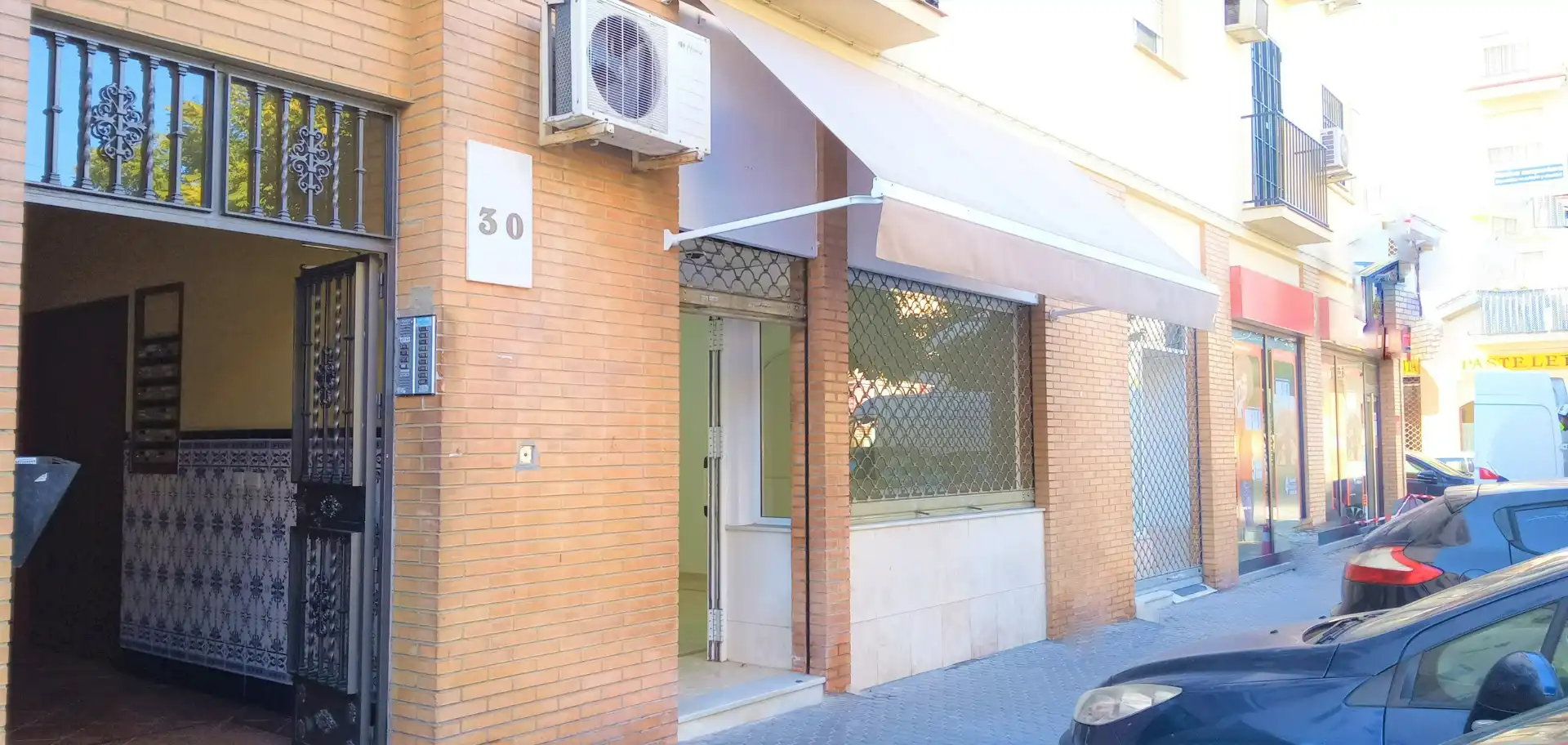 Local de alquiler en Calle Turia, Centro - Barriada Mallorca