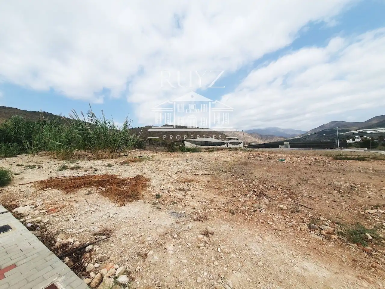 Terreny residencial en venda a Lobres