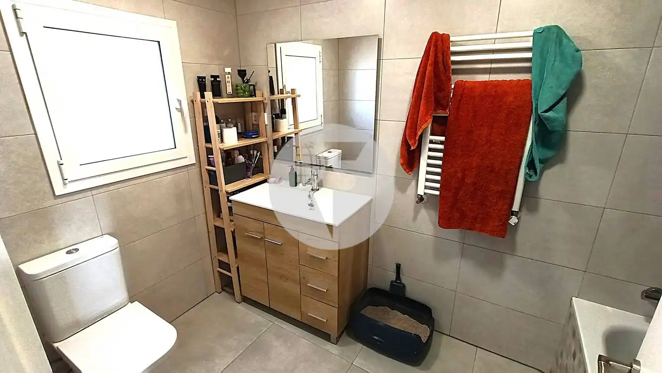 Baño de Ático en venta en Terrassa con Aire acondicionado, Calefacción y Terraza