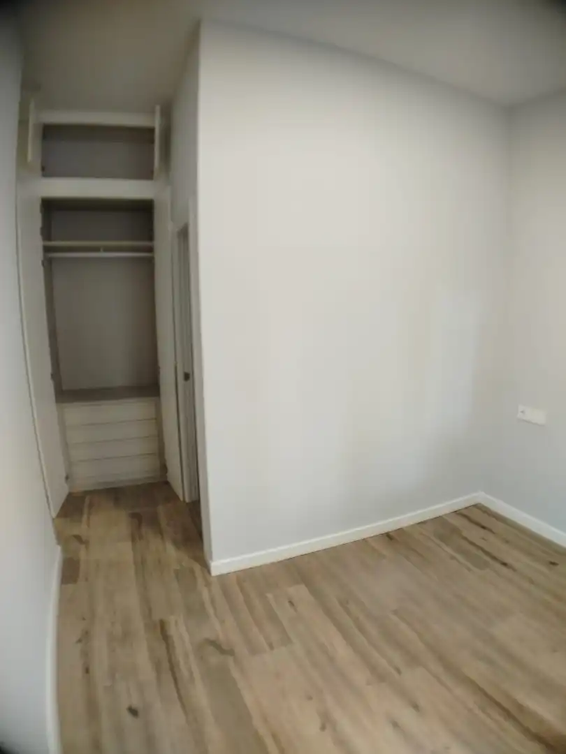 Wohnung zum Verkauf in Fuenlabrada mit Klimaanlage, Heizung und Ofen