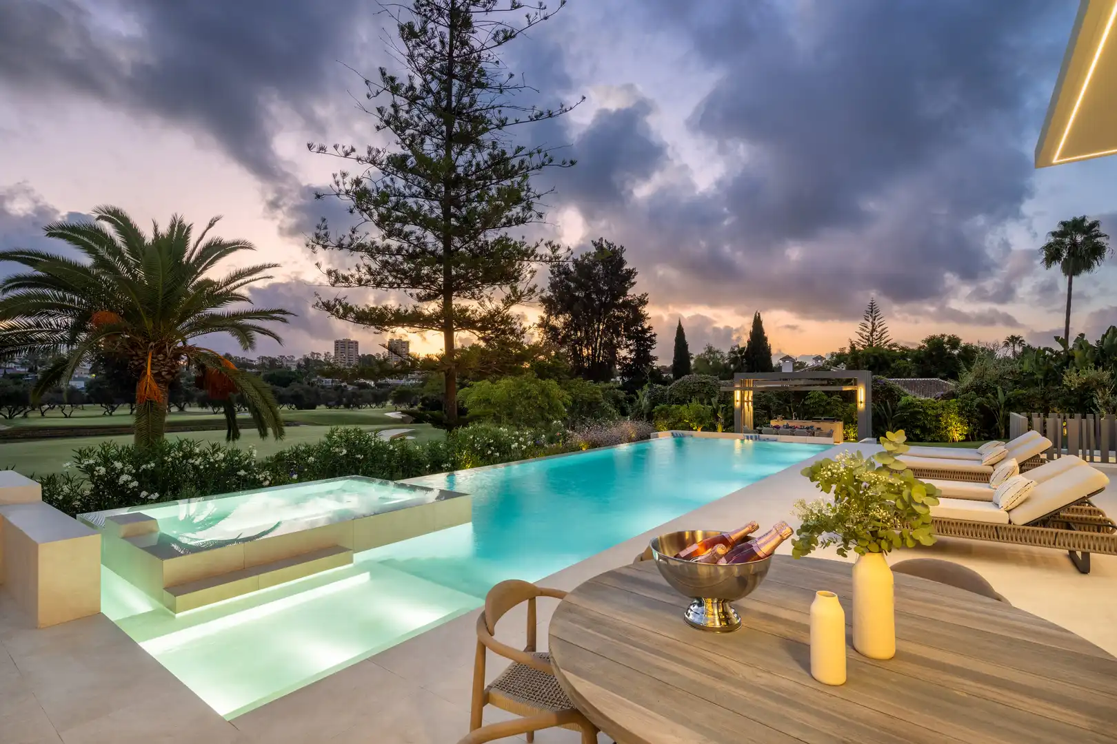 Chalet con terraza en venta en Calle Paris 24, imagen 10