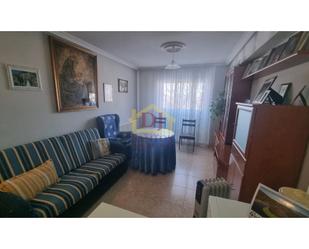 Living room of Apartment for sale in Salamanca Capital  with Furnished