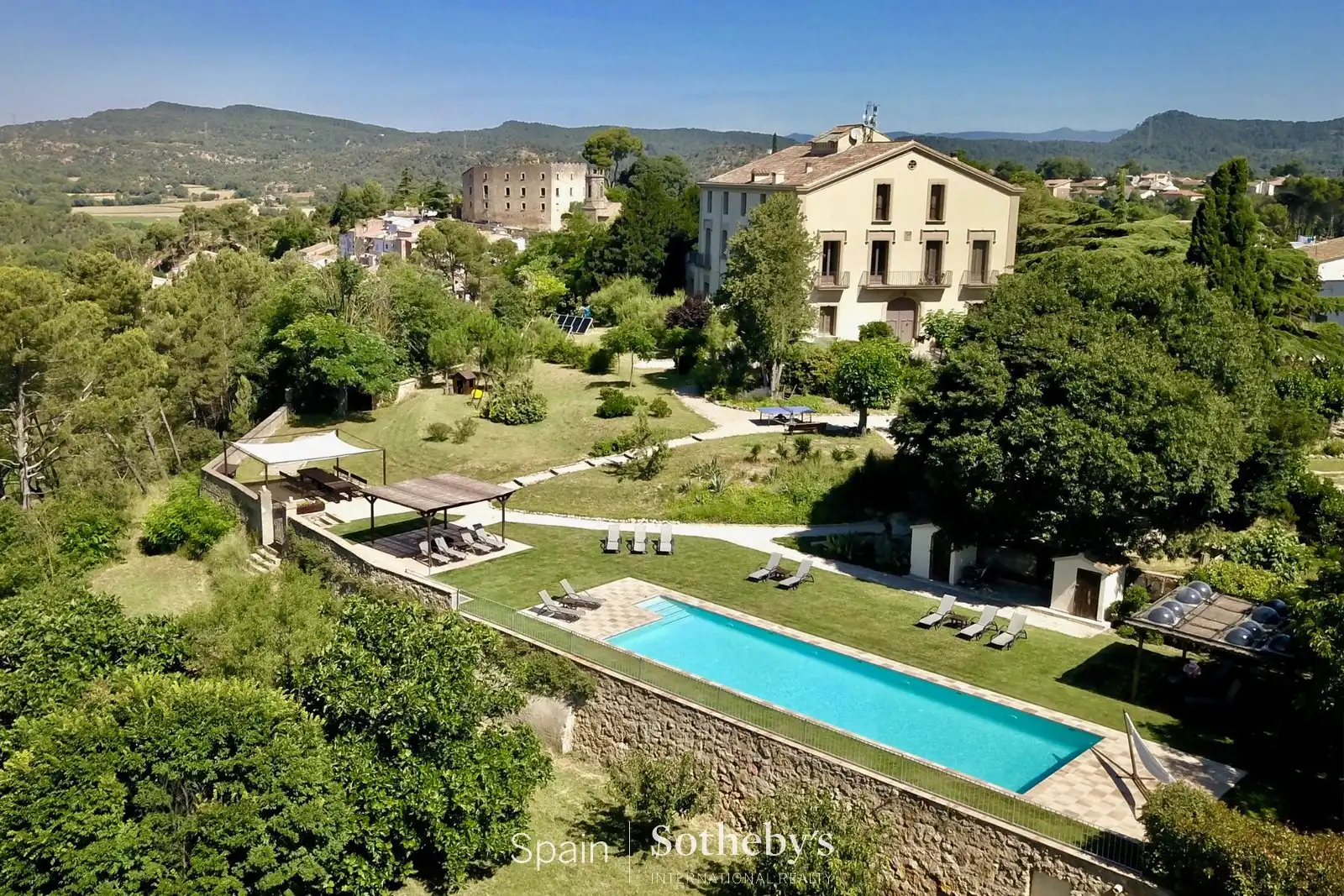 Casa amb piscina en venda a La Torre de Claramunt