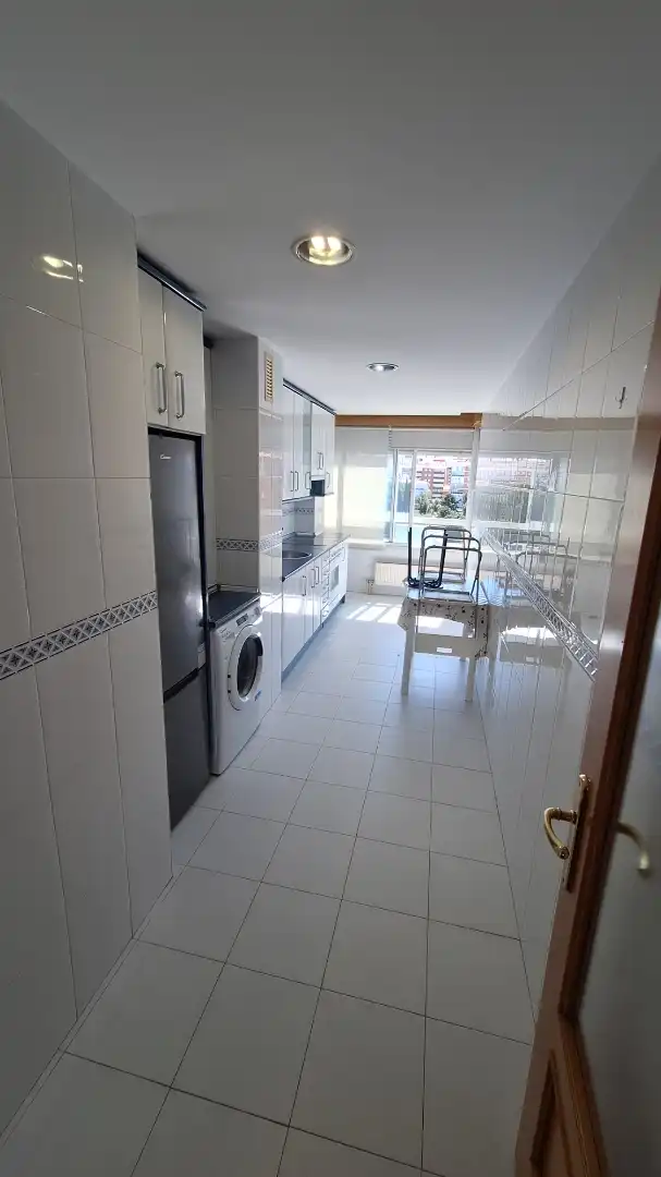 Flat for rent in Calle Madre Teresa de Calcuta, Gamonal - San Bruno - G9